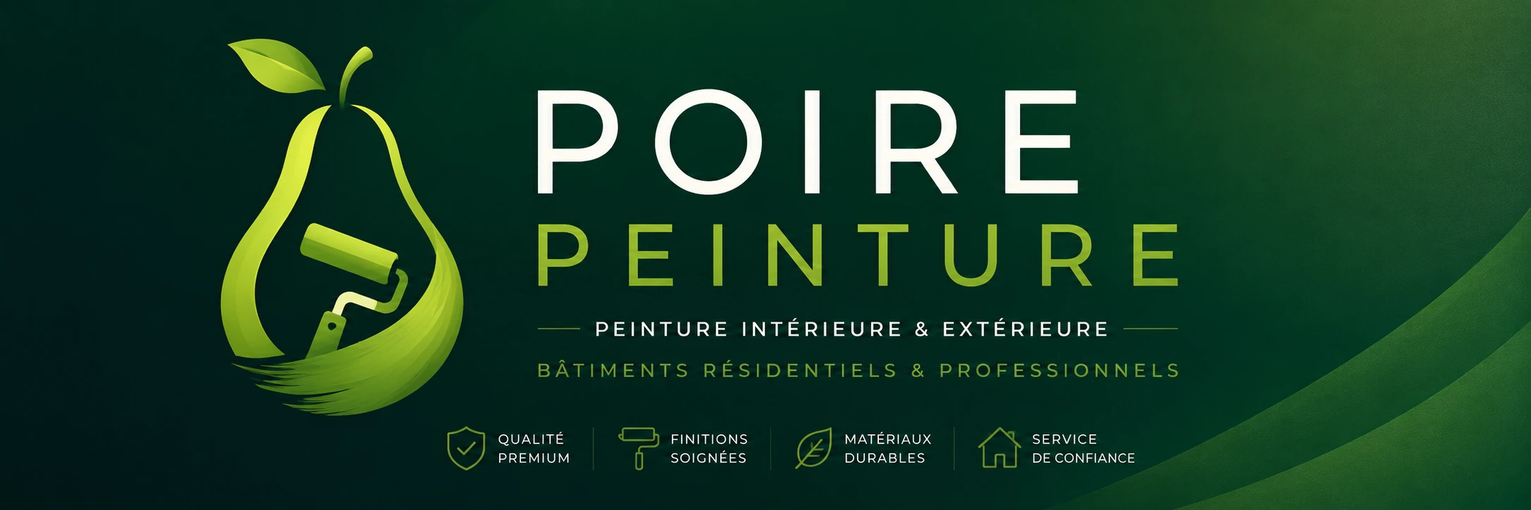 Pinceaux et pots de peinture préparés pour un projet